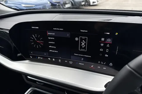  Audi Q5 2.0 TDI Sport S Tronic quattro Euro 6 (s/s) 5dr Thumbnail #45