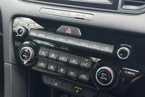 21 of 54 for KIA SPORTAGE 1.7 CRDi ISG GT-Line 5dr