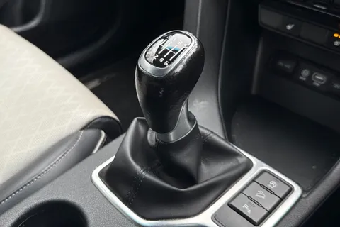 22 of 54 for KIA SPORTAGE 1.7 CRDi ISG GT-Line 5dr