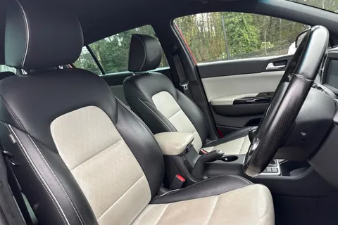 24 of 54 for KIA SPORTAGE 1.7 CRDi ISG GT-Line 5dr