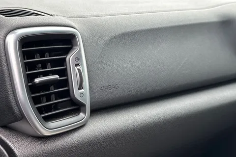 39 of 54 for KIA SPORTAGE 1.7 CRDi ISG GT-Line 5dr