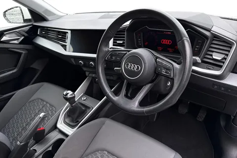 PJ72EBL Audi A1 Sport 25 TFSI  95 PS 5-speed Thumbnail #15