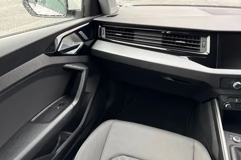 PJ72EBL Audi A1 Sport 25 TFSI  95 PS 5-speed Thumbnail #21