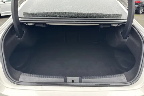 LO70VYN Mercedes-Benz Cla Class 1.3 CLA180 AMG Line (Premium Plus 2) Coupe 7G-DCT Euro 6 (s/s) 4dr Thumbnail #8