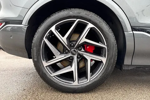  Audi Sq6 E-Tron 100kWh S Edition 1 Auto quattro 5dr Thumbnail #11