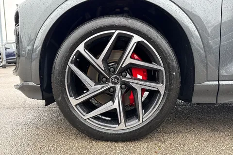  Audi Sq6 E-Tron 100kWh S Edition 1 Auto quattro 5dr Thumbnail #13