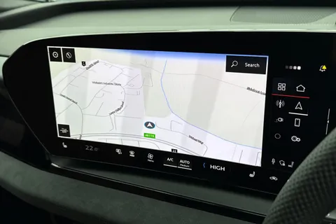  Audi Sq6 E-Tron 100kWh S Edition 1 Auto quattro 5dr Thumbnail #17