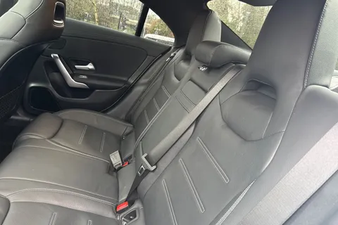 LO70VYN Mercedes-Benz Cla Class 1.3 CLA180 AMG Line (Premium Plus 2) Coupe 7G-DCT Euro 6 (s/s) 4dr Thumbnail #20