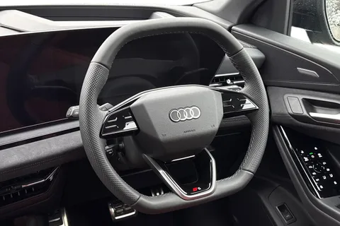  Audi Sq6 E-Tron 100kWh S Edition 1 Auto quattro 5dr Thumbnail #18