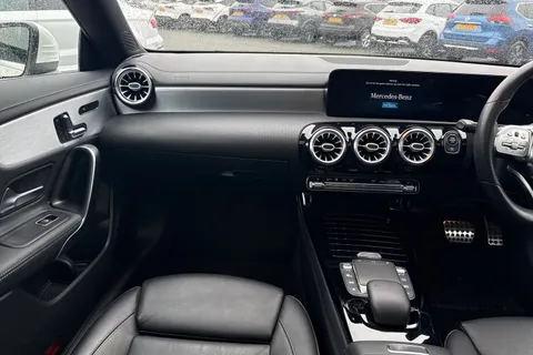 LO70VYN Mercedes-Benz Cla Class 1.3 CLA180 AMG Line (Premium Plus 2) Coupe 7G-DCT Euro 6 (s/s) 4dr Thumbnail #21