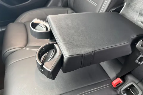 LO70VYN Mercedes-Benz Cla Class 1.3 CLA180 AMG Line (Premium Plus 2) Coupe 7G-DCT Euro 6 (s/s) 4dr Thumbnail #37