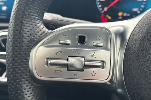 LO70VYN Mercedes-Benz Cla Class 1.3 CLA180 AMG Line (Premium Plus 2) Coupe 7G-DCT Euro 6 (s/s) 4dr Thumbnail #40