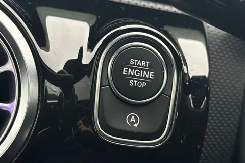 LO70VYN Mercedes-Benz Cla Class 1.3 CLA180 AMG Line (Premium Plus 2) Coupe 7G-DCT Euro 6 (s/s) 4dr Thumbnail #41