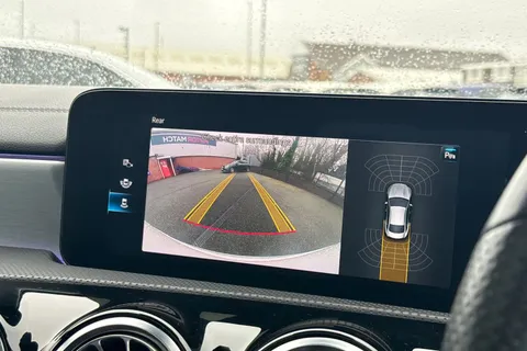 LO70VYN Mercedes-Benz Cla Class 1.3 CLA180 AMG Line (Premium Plus 2) Coupe 7G-DCT Euro 6 (s/s) 4dr Thumbnail #48