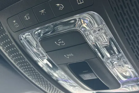 LO70VYN Mercedes-Benz Cla Class 1.3 CLA180 AMG Line (Premium Plus 2) Coupe 7G-DCT Euro 6 (s/s) 4dr Thumbnail #49