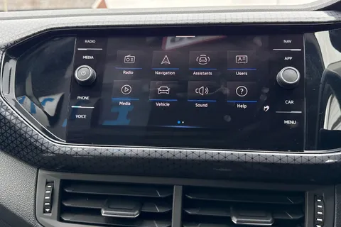 17 of 54 for Volkswagen T-Cross 1.0 TSI SEL Euro 6 (s/s) 5dr