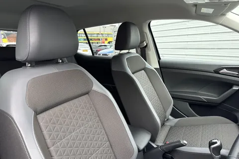 24 of 54 for Volkswagen T-Cross 1.0 TSI SEL Euro 6 (s/s) 5dr