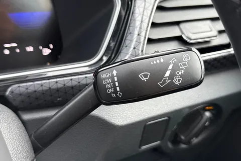 38 of 54 for Volkswagen T-Cross 1.0 TSI SEL Euro 6 (s/s) 5dr