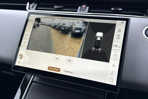 KM74EHX Land Rover Range Rover Evoque 2.0 D200 Dynamic SE 5dr Thumbnail #14