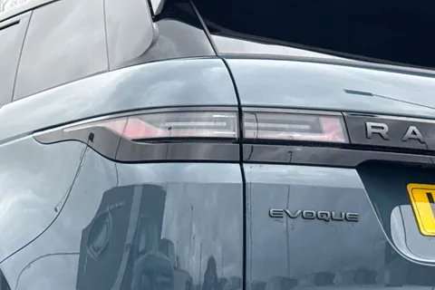 KM74EHX Land Rover Range Rover Evoque 2.0 D200 Dynamic SE 5dr Thumbnail #21