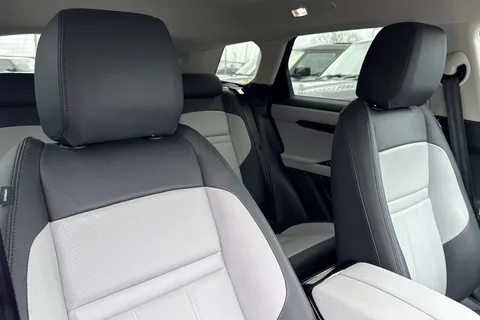 KM74EHX Land Rover Range Rover Evoque 2.0 D200 Dynamic SE 5dr Thumbnail #23