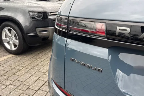 KM74EHX Land Rover Range Rover Evoque 2.0 D200 Dynamic SE 5dr Thumbnail #28