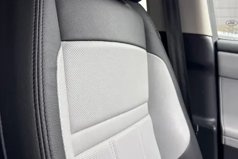 KM74EHX Land Rover Range Rover Evoque 2.0 D200 Dynamic SE 5dr Thumbnail #49