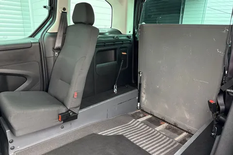 LXZ5901 Citroën Berlingo 1.6 BlueHDi Feel Multispace MPV ETG6 Euro 6 (s/s) 5dr Thumbnail #20