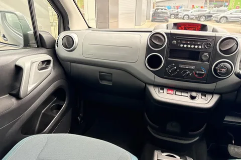 LXZ5901 Citroën Berlingo 1.6 BlueHDi Feel Multispace MPV ETG6 Euro 6 (s/s) 5dr Thumbnail #21