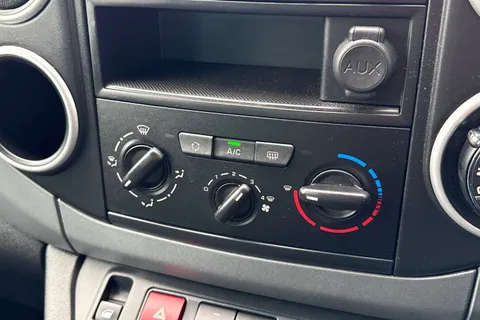 LXZ5901 Citroën Berlingo 1.6 BlueHDi Feel Multispace MPV ETG6 Euro 6 (s/s) 5dr Thumbnail #23