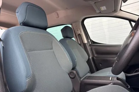 LXZ5901 Citroën Berlingo 1.6 BlueHDi Feel Multispace MPV ETG6 Euro 6 (s/s) 5dr Thumbnail #25