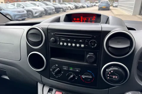 LXZ5901 Citroën Berlingo 1.6 BlueHDi Feel Multispace MPV ETG6 Euro 6 (s/s) 5dr Thumbnail #46