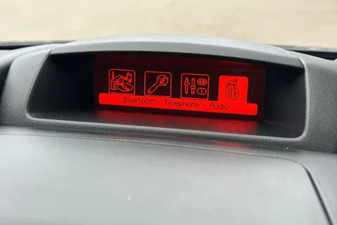 LXZ5901 Citroën Berlingo 1.6 BlueHDi Feel Multispace MPV ETG6 Euro 6 (s/s) 5dr Thumbnail #48