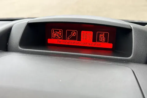 LXZ5901 Citroën Berlingo 1.6 BlueHDi Feel Multispace MPV ETG6 Euro 6 (s/s) 5dr Thumbnail #49