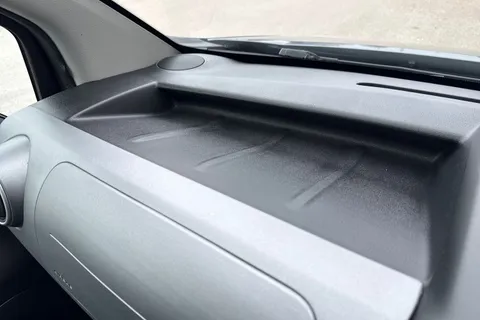 LXZ5901 Citroën Berlingo 1.6 BlueHDi Feel Multispace MPV ETG6 Euro 6 (s/s) 5dr Thumbnail #61