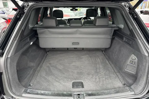 AU75NTN Volkswagen Touareg 3.0 V6 TDI 4Motion 286 Black Edition 5dr Tip Auto | Tow Bar | Area View Cam Thumbnail #8