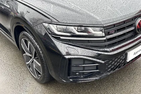 AU75NTN Volkswagen Touareg 3.0 V6 TDI 4Motion 286 Black Edition 5dr Tip Auto | Tow Bar | Area View Cam Thumbnail #10