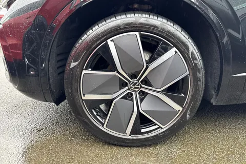 AU75NTN Volkswagen Touareg 3.0 V6 TDI 4Motion 286 Black Edition 5dr Tip Auto | Tow Bar | Area View Cam Thumbnail #13