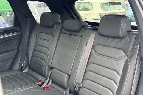 AU75NTN Volkswagen Touareg 3.0 V6 TDI 4Motion 286 Black Edition 5dr Tip Auto | Tow Bar | Area View Cam Thumbnail #20