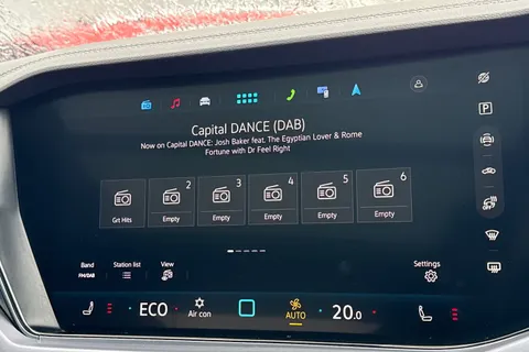 AU75NTN Volkswagen Touareg 3.0 V6 TDI 4Motion 286 Black Edition 5dr Tip Auto | Tow Bar | Area View Cam Thumbnail #29