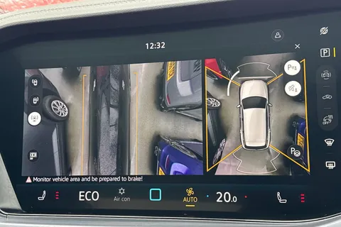 AU75NTN Volkswagen Touareg 3.0 V6 TDI 4Motion 286 Black Edition 5dr Tip Auto | Tow Bar | Area View Cam Thumbnail #34