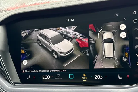 AU75NTN Volkswagen Touareg 3.0 V6 TDI 4Motion 286 Black Edition 5dr Tip Auto | Tow Bar | Area View Cam Thumbnail #35