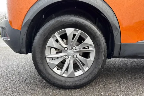 DE23FGV PEUGEOT 2008 1.2 PureTech Active Premium + Euro 6 (s/s) 5dr Thumbnail #12