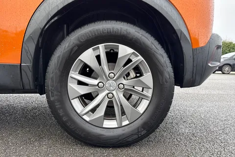 DE23FGV PEUGEOT 2008 1.2 PureTech Active Premium + Euro 6 (s/s) 5dr Thumbnail #14