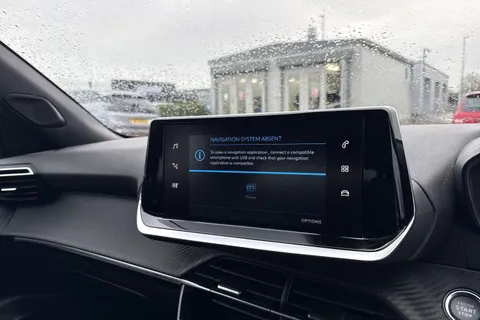 DE23FGV PEUGEOT 2008 1.2 PureTech Active Premium + Euro 6 (s/s) 5dr Thumbnail #18