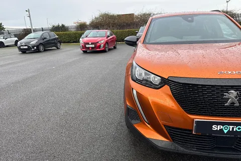 DE23FGV PEUGEOT 2008 1.2 PureTech Active Premium + Euro 6 (s/s) 5dr Thumbnail #26