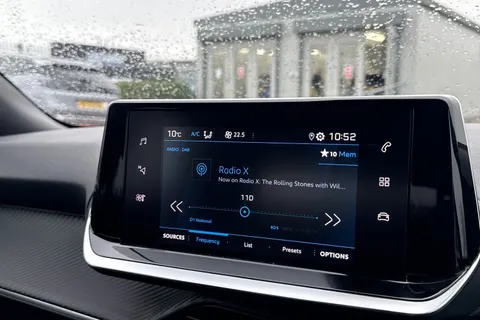 DE23FGV PEUGEOT 2008 1.2 PureTech Active Premium + Euro 6 (s/s) 5dr Thumbnail #45