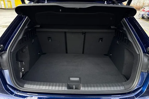  Audi S3 2.0 TFSI Black Edition Sportback S Tronic quattro Euro 6 (s/s) 5dr Thumbnail #7