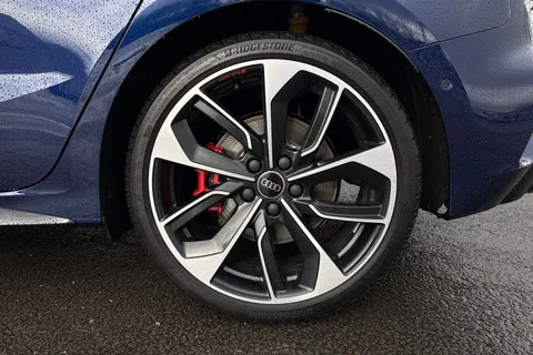  Audi S3 2.0 TFSI Black Edition Sportback S Tronic quattro Euro 6 (s/s) 5dr Thumbnail #11