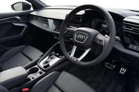  Audi S3 2.0 TFSI Black Edition Sportback S Tronic quattro Euro 6 (s/s) 5dr Thumbnail #14